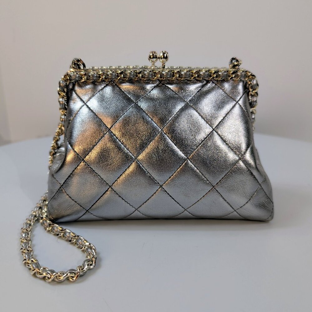 Chanel Vintage Metallic Silver Quilted Lambskin Kisslock Frame Bag (Mini Clutch)